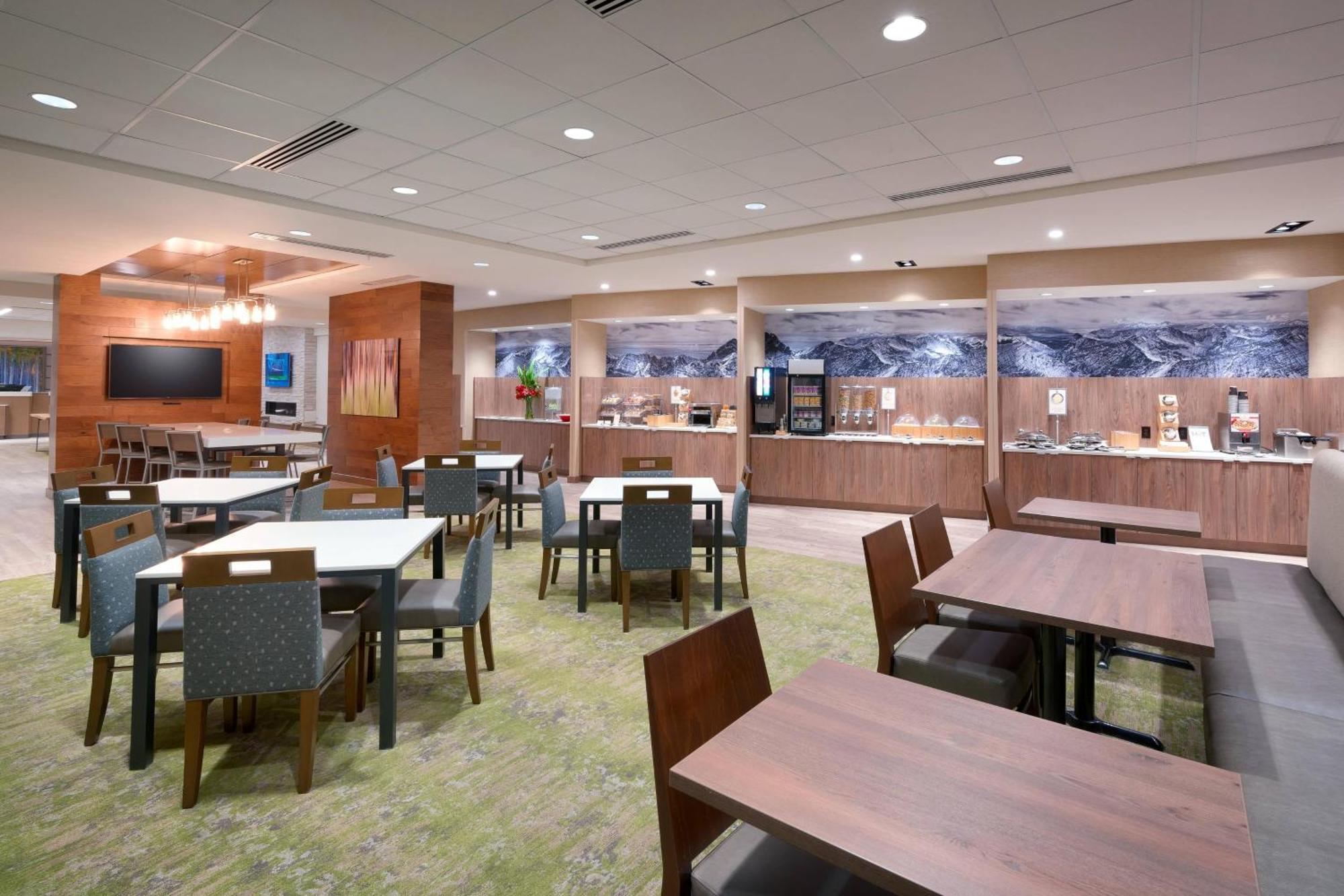 Fairfield Inn & Suites By Marriott Denver West/Federal Center Lakewood Exterior photo